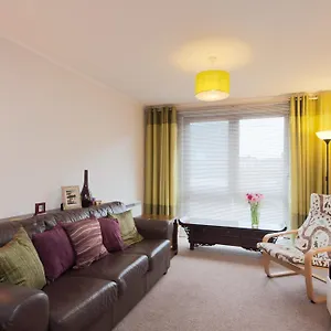 Apartment Logie Road